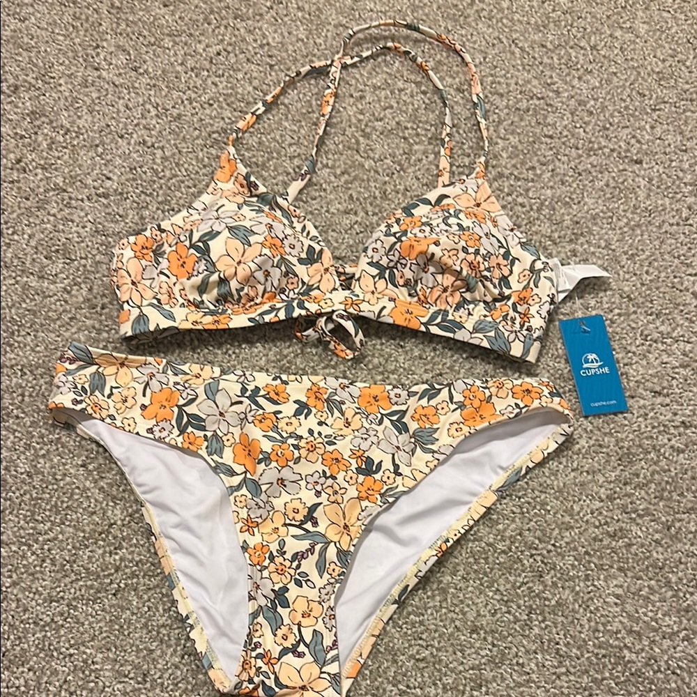 NWT Cupshe Floral Bikini Set with Orange and Cream